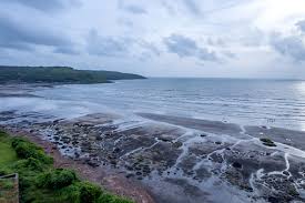 Ladghar_Beach